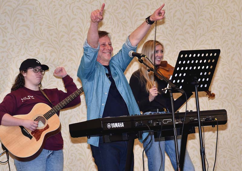 Talent Show Finale, Zoey Birman, Pete and Andrea